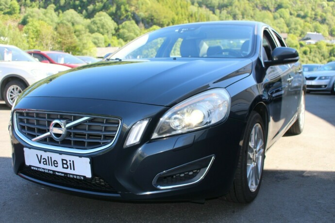 volvo-s60-diesel-2012-big-1