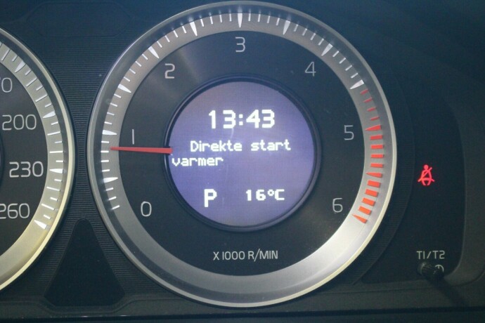 volvo-s60-diesel-2012-big-10