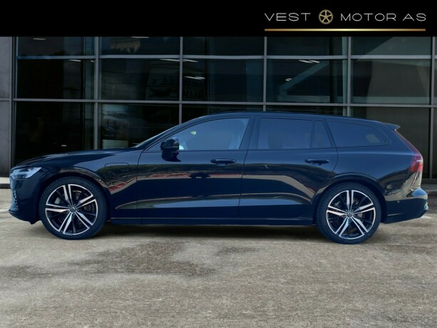 volvo-v60-elektrisitetbensin-2023-big-3