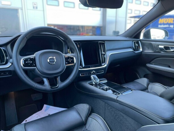 volvo-v60-elektrisitetbensin-2023-big-14