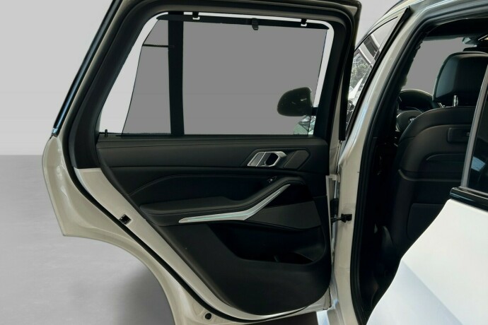 bmw-x5-elektrisitetbensin-2020-big-16