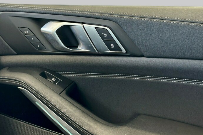 bmw-x5-elektrisitetbensin-2020-big-14