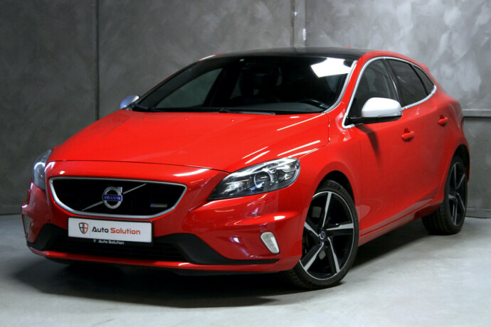 volvo-v40-diesel-2014-big-0