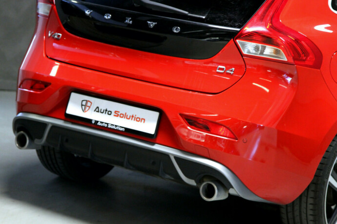 volvo-v40-diesel-2014-big-27