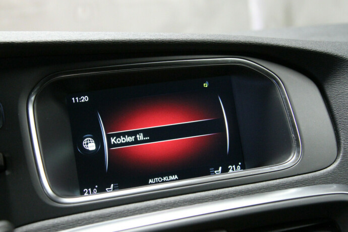 volvo-v40-diesel-2014-big-7