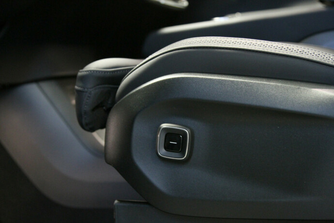 volvo-ex90-elektrisitet-2025-big-36