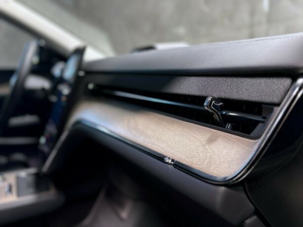 volvo-ex90-elektrisitet-2025-big-12