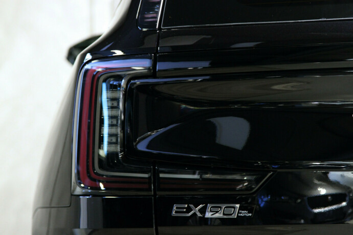 volvo-ex90-elektrisitet-2025-big-49