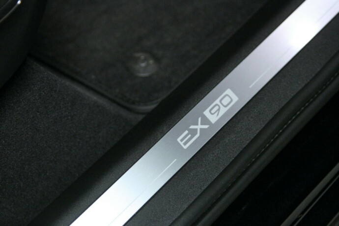 volvo-ex90-elektrisitet-2025-big-10