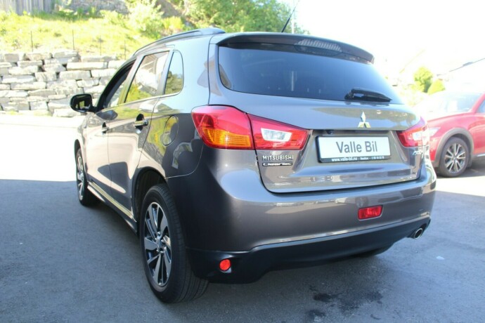 mitsubishi-asx-bensin-2015-big-2