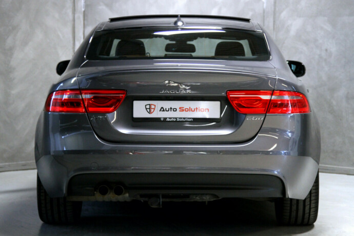jaguar-xe-diesel-2016-big-35