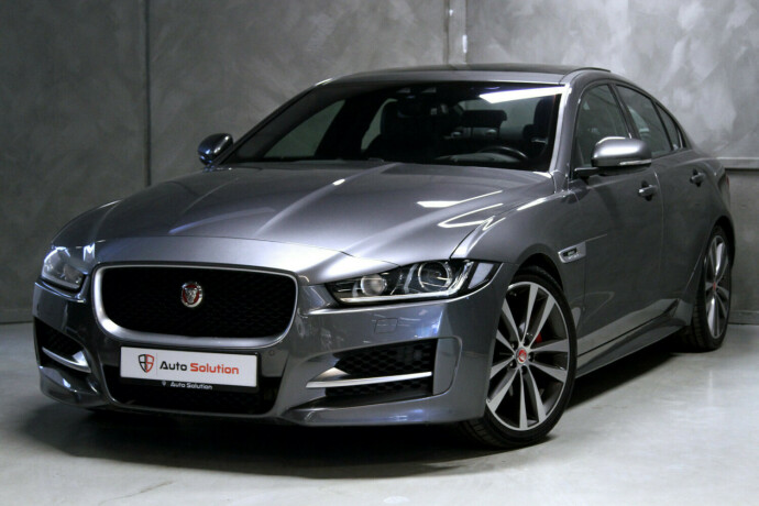 jaguar-xe-diesel-2016-big-0