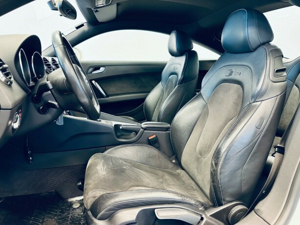 audi-tt-bensin-2009-big-12