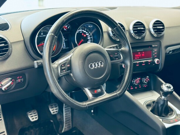 audi-tt-bensin-2009-big-10