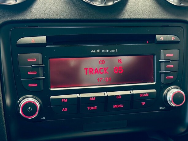 audi-tt-bensin-2009-big-22