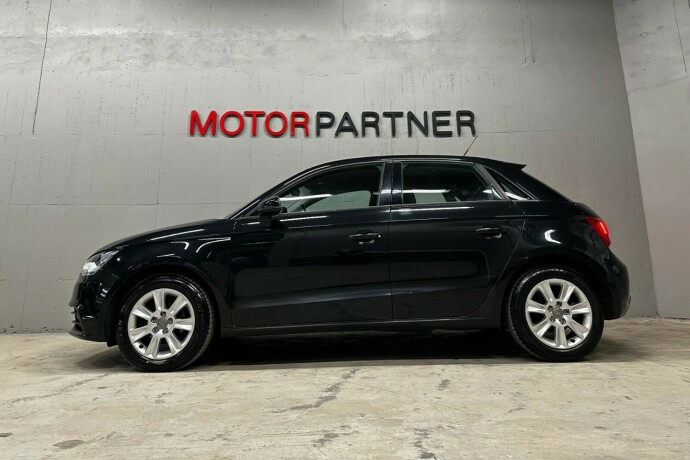 audi-a1-bensin-2012-big-3