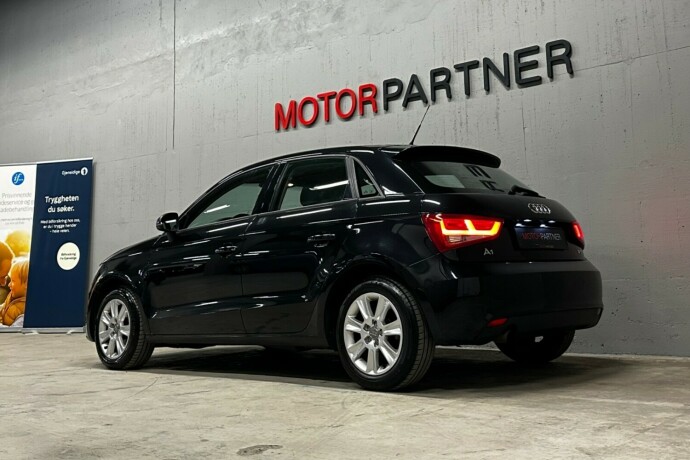 audi-a1-bensin-2012-big-4