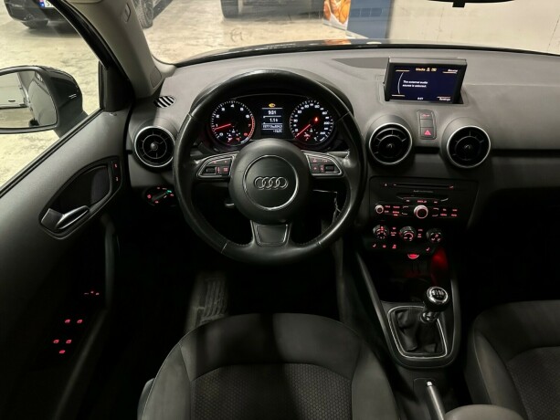 audi-a1-bensin-2012-big-11