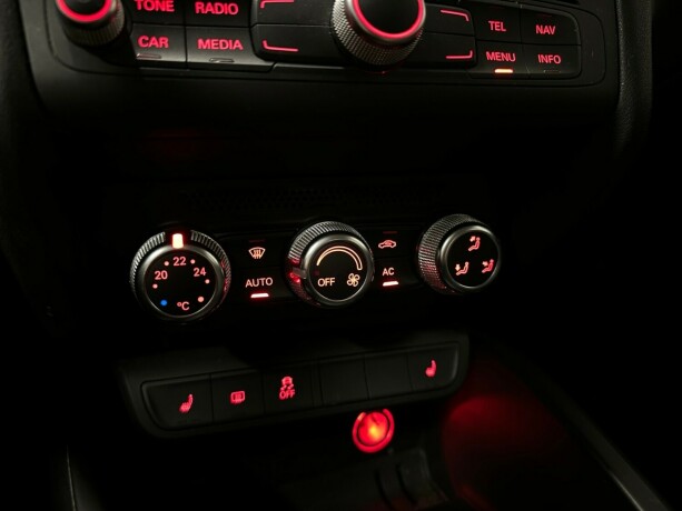 audi-a1-bensin-2012-big-20