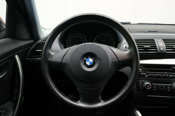 bmw-1-serie-diesel-2010-big-23