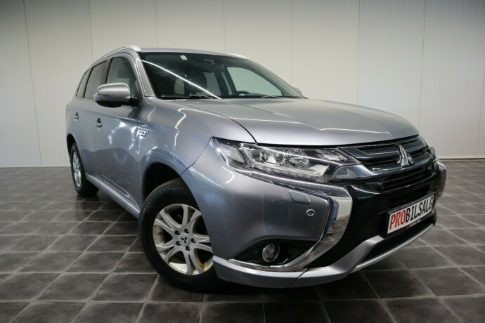 mitsubishi-outlander-elektrisitetbensin-2017-big-1