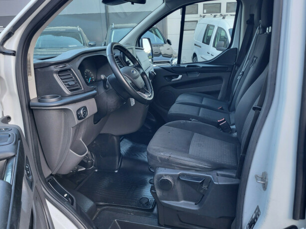 ford-transit-custom-diesel-2021-big-13