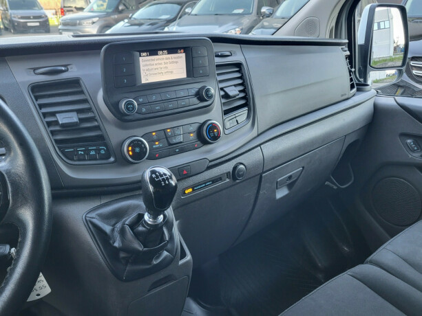 ford-transit-custom-diesel-2021-big-15