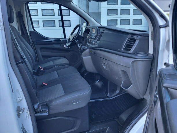 ford-transit-custom-diesel-2021-big-12
