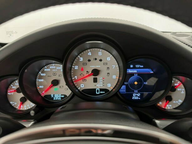 porsche-911-bensin-2013-big-15