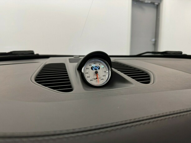 porsche-911-bensin-2013-big-25