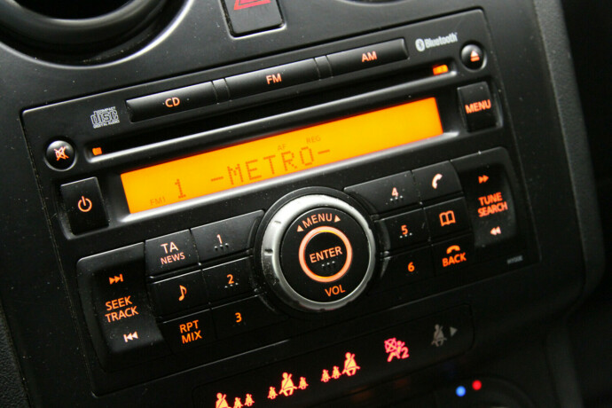 nissan-qashqai-diesel-2007-big-6