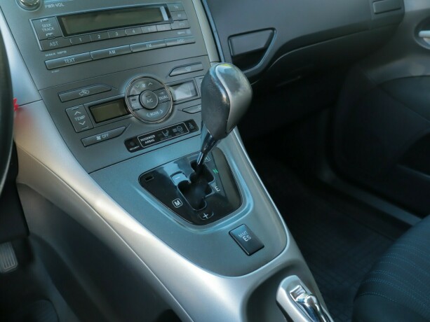 toyota-auris-diesel-2009-big-9