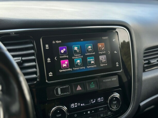 mitsubishi-outlander-elektrisitetbensin-2017-big-29