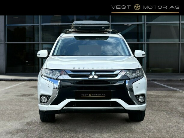 mitsubishi-outlander-elektrisitetbensin-2017-big-1