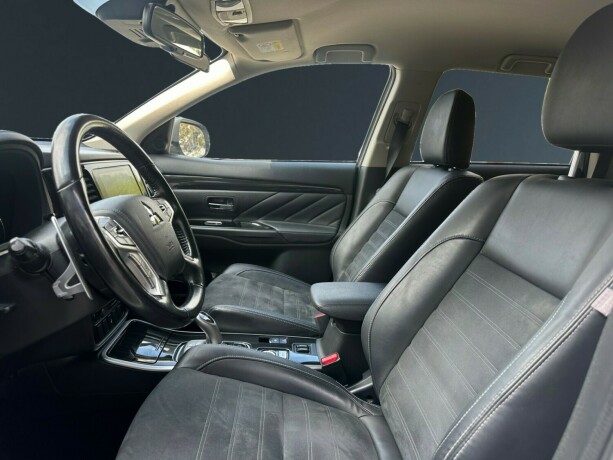 mitsubishi-outlander-elektrisitetbensin-2017-big-8