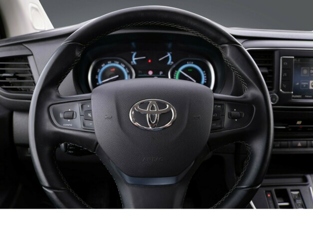 toyota-proace-elektrisitet-2023-big-11