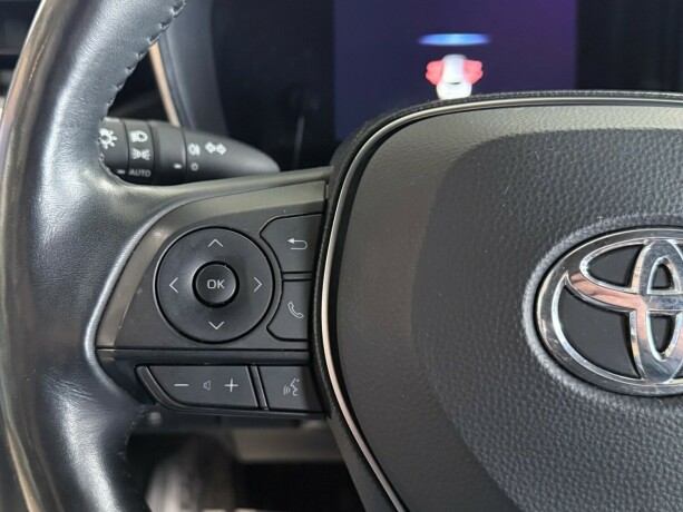 toyota-corolla-elektrisitetbensin-2019-big-15