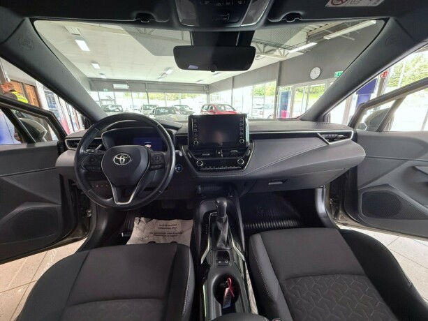 toyota-corolla-elektrisitetbensin-2019-big-13
