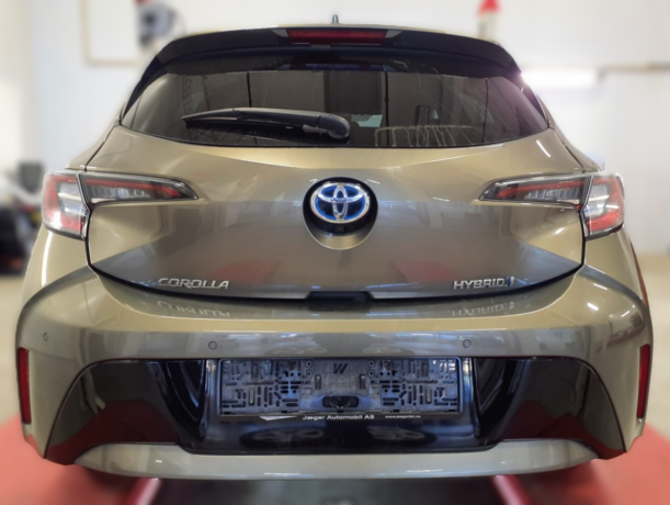 toyota-corolla-elektrisitetbensin-2019-big-3