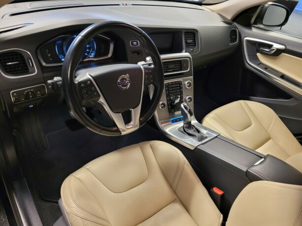 volvo-v60-elektrisitetdiesel-2017-big-22