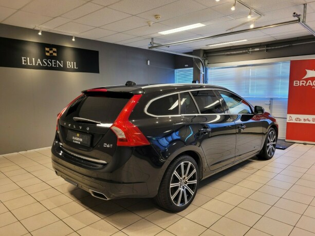 volvo-v60-elektrisitetdiesel-2017-big-4