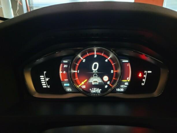 volvo-v60-elektrisitetdiesel-2017-big-31