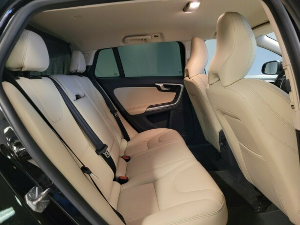 volvo-v60-elektrisitetdiesel-2017-big-18