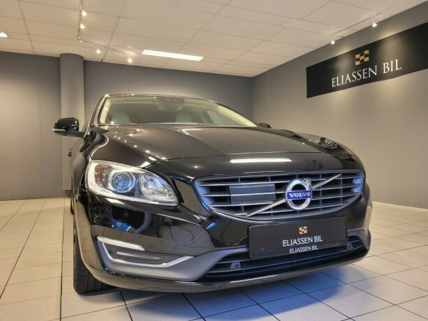 volvo-v60-elektrisitetdiesel-2017-big-8