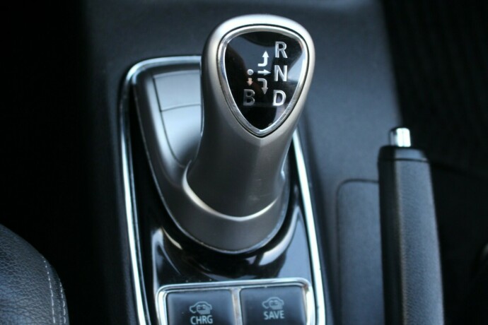 mitsubishi-outlander-elektrisitetbensin-2014-big-19