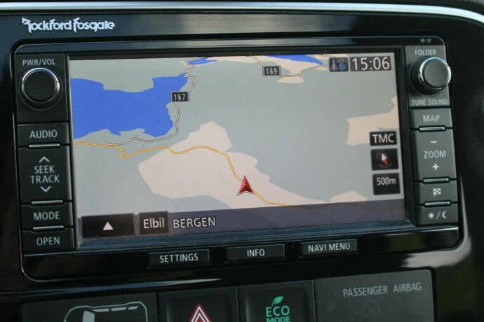 mitsubishi-outlander-elektrisitetbensin-2014-big-16