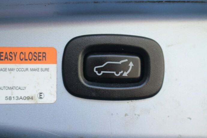mitsubishi-outlander-elektrisitetbensin-2014-big-7