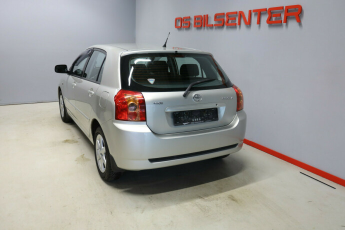 toyota-corolla-bensin-2006-big-3