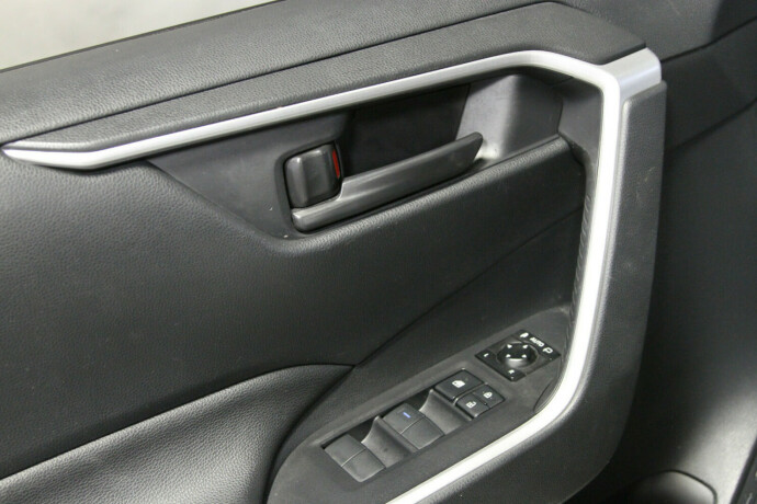 toyota-rav4-elektrisitetbensin-2021-big-16
