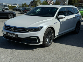 Volkswagen | Passat | Elektrisitet+bensin | 2021